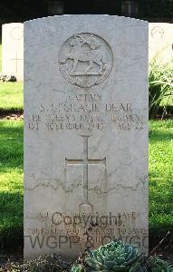 Minturno War Cemetery - Dear, Sydney George Gracie