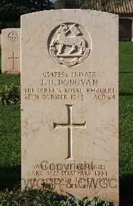 Minturno War Cemetery - Donovan, John Daniel