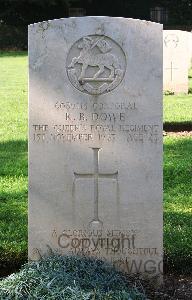 Minturno War Cemetery - Dowe, Kenneth Bertie