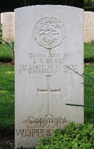Minturno War Cemetery - Drake, Leslie George