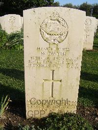 Minturno War Cemetery - Dwyer, William