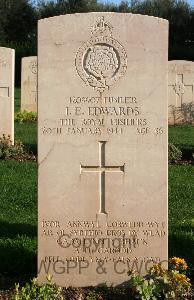 Minturno War Cemetery - Edwards, Ivor Edward