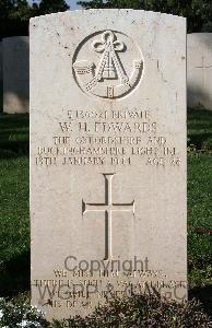 Minturno War Cemetery - Edwards, William Horace