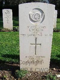 Minturno War Cemetery - Ellis, Lawrence William