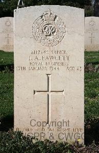 Minturno War Cemetery - Fawcett, John Arthur