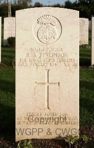Minturno War Cemetery - Finlinson, Robert Stephen