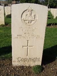 Minturno War Cemetery - Fisher, Reginald