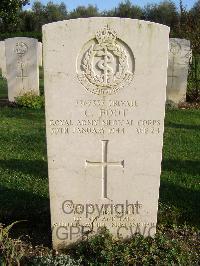 Minturno War Cemetery - Foot, George