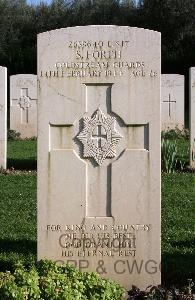 Minturno War Cemetery - Forth, Stanley