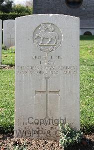 Minturno War Cemetery - Foy, John