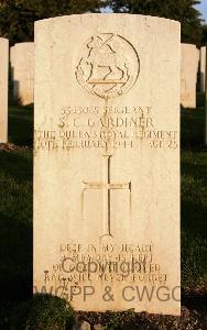 Minturno War Cemetery - Gardiner, Stephen Charles