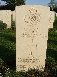 Minturno War Cemetery - Hall, Douglas Barnard