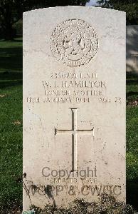 Minturno War Cemetery - Hamilton, William Ian