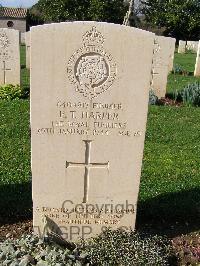 Minturno War Cemetery - Harper, Eric Thomas