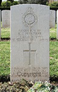 Minturno War Cemetery - Hawtree, Ronald James