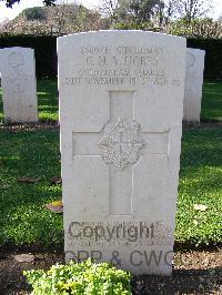 Minturno War Cemetery - Hobbs, George Henry Albert