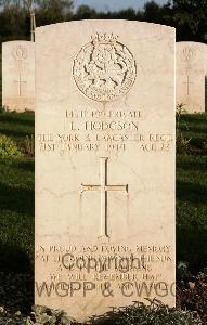 Minturno War Cemetery - Hodgson, Lister