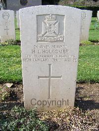 Minturno War Cemetery - Holcombe, Herbert John
