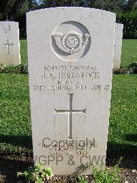 Minturno War Cemetery - Holdstock, John Norman