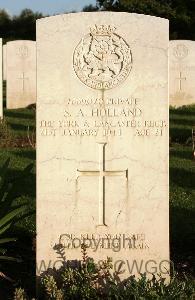 Minturno War Cemetery - Holland, Stanley Albert