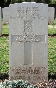 Minturno War Cemetery - Holley, William