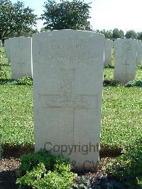 Minturno War Cemetery - Hughes, Ernest Ivor