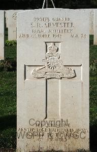 Minturno War Cemetery - Silvester, Stanley Richard