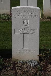 Perth Cemetery (China Wall) - Armstrong, Thomas