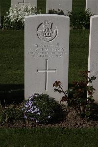 Perth Cemetery (China Wall) - Armstrong, T W