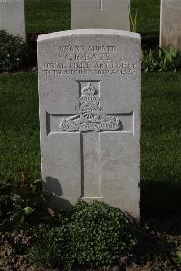 Perth Cemetery (China Wall) - Bass, Charles Richard