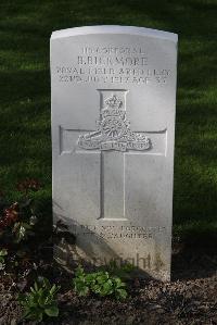 Perth Cemetery (China Wall) - Bickmore, B
