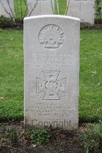 Perth Cemetery (China Wall) - Birks, Frederick