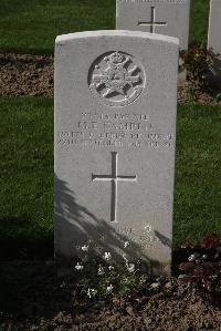 Perth Cemetery (China Wall) - Campen, M E