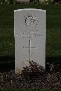 Perth Cemetery (China Wall) - Cuskern, T