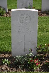 Perth Cemetery (China Wall) - Dean, T D
