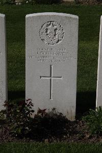 Perth Cemetery (China Wall) - Dunleavey, J