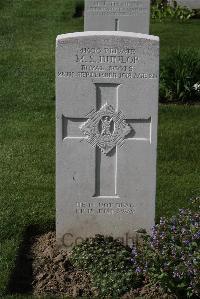 Perth Cemetery (China Wall) - Dunlop, M S