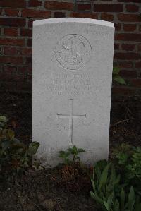 Perth Cemetery (China Wall) - Dyball, H