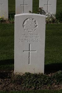 Perth Cemetery (China Wall) - Edwards, J J