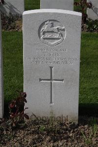 Perth Cemetery (China Wall) - Fox, Thomas