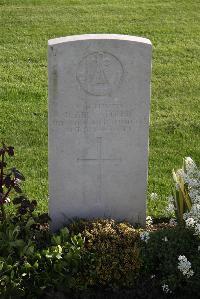 Perth Cemetery (China Wall) - Greenfield, D