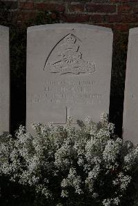 Perth Cemetery (China Wall) - Holmes, H G