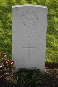 Perth Cemetery (China Wall) - Hoskins, George Charles