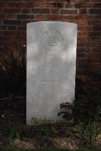 Perth Cemetery (China Wall) - Huggins, John  Warwick