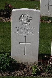 Perth Cemetery (China Wall) - Jewsbury, H