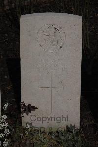Perth Cemetery (China Wall) - Lack, H