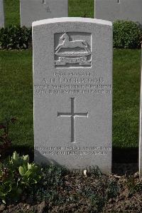 Perth Cemetery (China Wall) - Lockwood, Arthur Harling