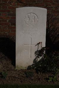Perth Cemetery (China Wall) - MacRae, John