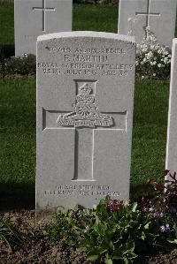 Perth Cemetery (China Wall) - Martin, F