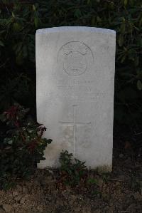 Perth Cemetery (China Wall) - McKay, T